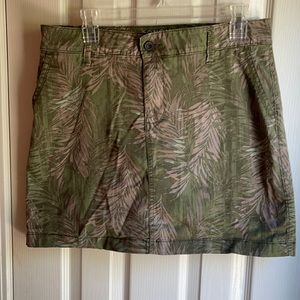 NWOT SONOMA CAMO SKORT SZ 10